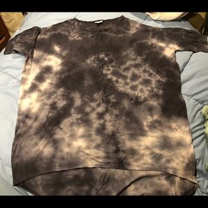 EUC, Large Black and gray tie dye Irma